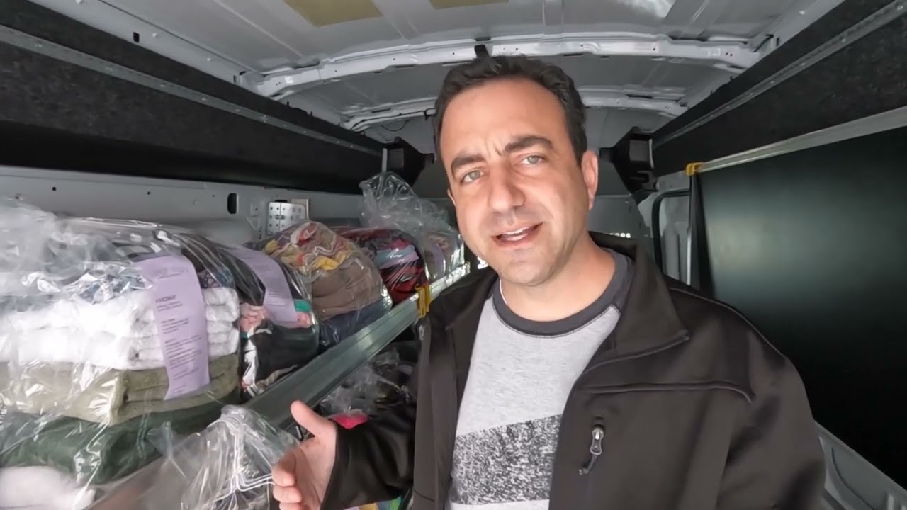 You are currently viewing e48: Inside the Laundry Van